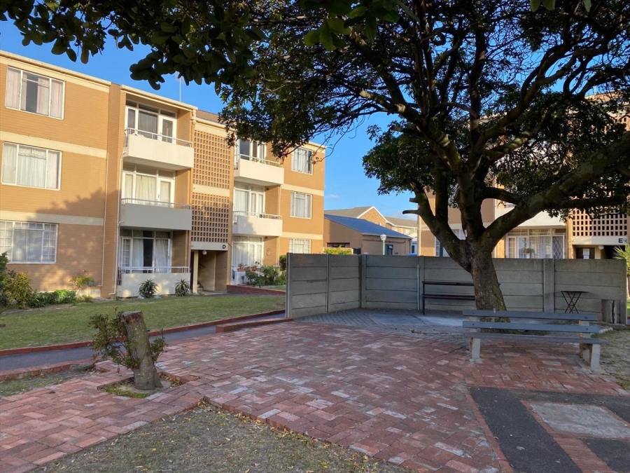 To Let 2 Bedroom Property for Rent in Tijgerhof Western Cape
